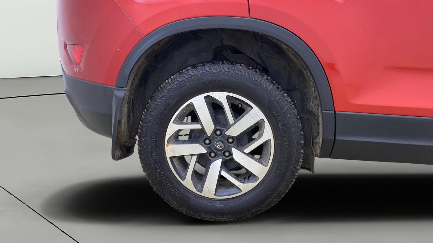 2020 Tata Harrier XZA PLUS 2.0L, Diesel, Automatic, 44,760 km, Right Rear Wheel