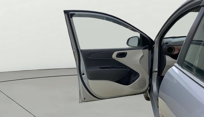 2021 Hyundai AURA S 1.2 CNG, CNG, Manual, 6,916 km, LHS Front Door