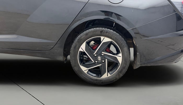 2024 Hyundai Verna SX 1.5 l MPI, Petrol, Manual, 31,078 km, Left Rear Wheel