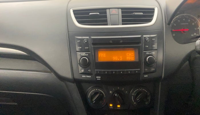 2017 Maruti Swift VXI O, Petrol, Manual, 1,31,746 km, Air Conditioner