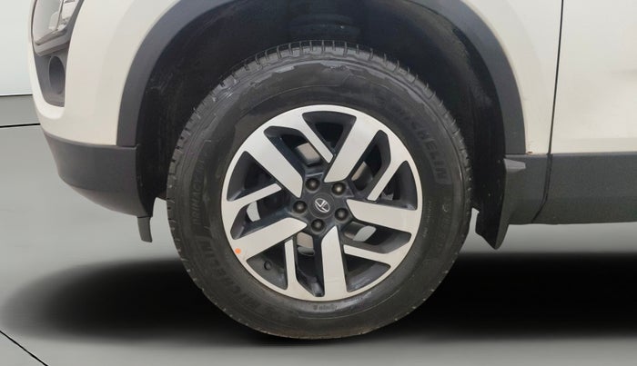 2020 Tata Harrier XZA PLUS 2.0L, Diesel, Automatic, 64,403 km, Left Front Wheel