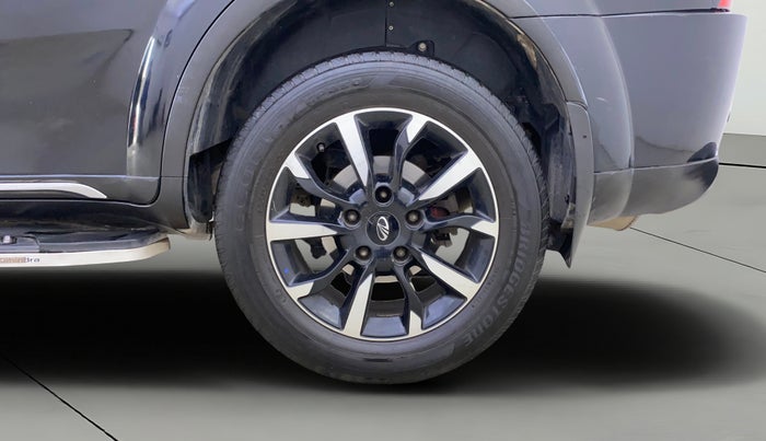 2021 Mahindra XUV500 W11 AT, Diesel, Automatic, 91,976 km, Left Rear Wheel