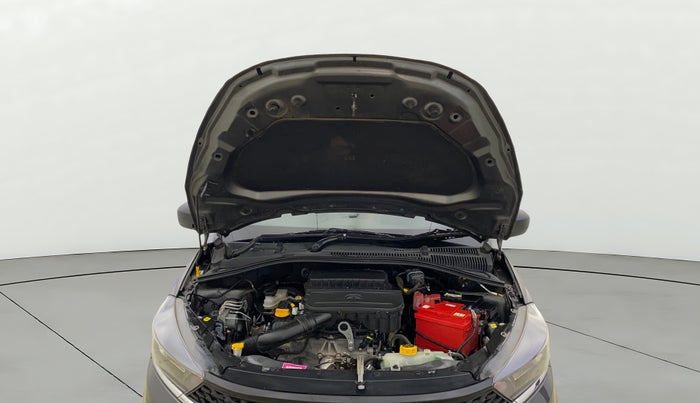 2023 Tata Tiago XE PETROL, Petrol, Manual, 11,219 km, Open Bonet