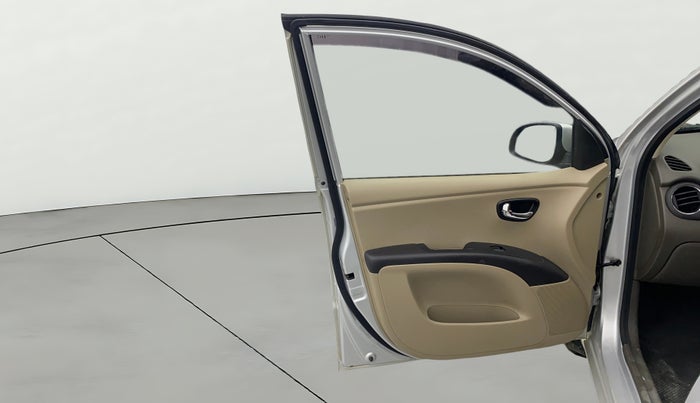 2013 Hyundai i10 MAGNA 1.2, Petrol, Manual, 32,147 km, LHS Front Door