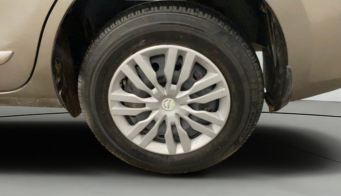 2017 Maruti Dzire VXI AMT, Petrol, Automatic, 33,129 km, Left Rear Wheel