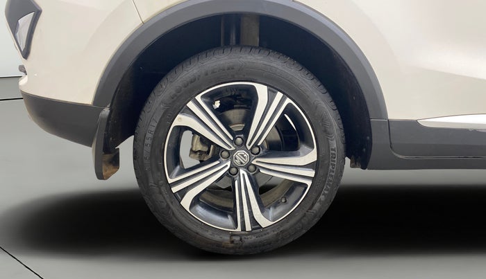 2023 MG ASTOR SAVVY 1.5 CVT, Petrol, Automatic, 19,617 km, Right Rear Wheel