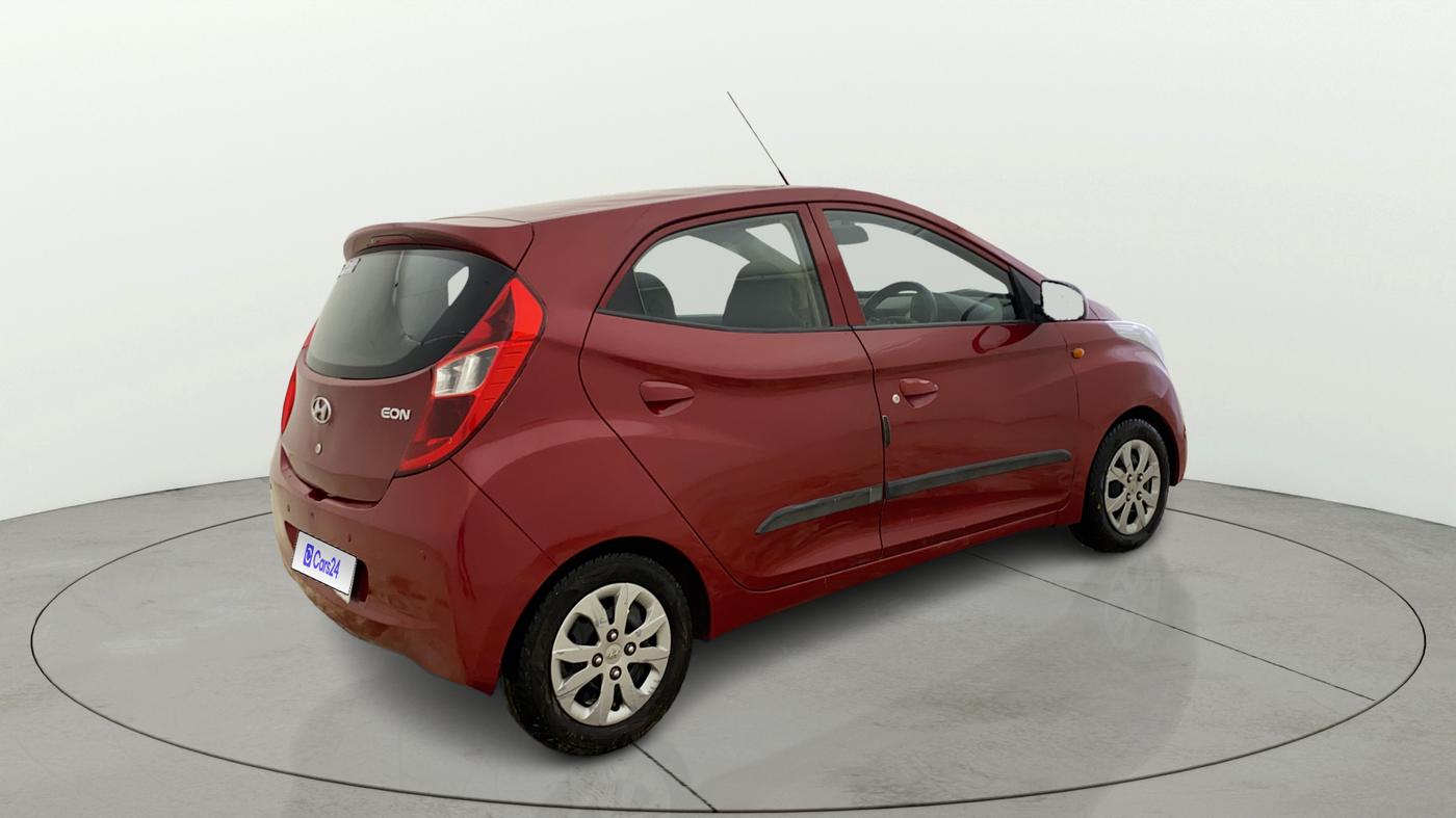 2018 Hyundai Eon SPORTZ, CNG, Manual, 51,407 km, Right Back Diagonal