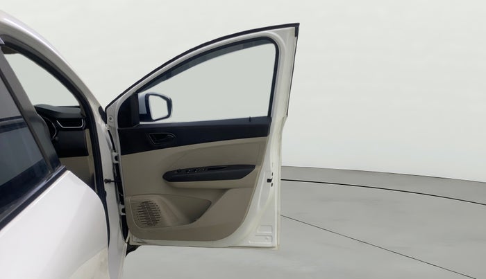 2021 Renault TRIBER RXT, Petrol, Manual, 37,725 km, RHS Front Door