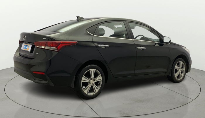 2018 Hyundai Verna 1.6 VTVT SX (O) AT, Petrol, Automatic, 33,196 km, Right Back Diagonal