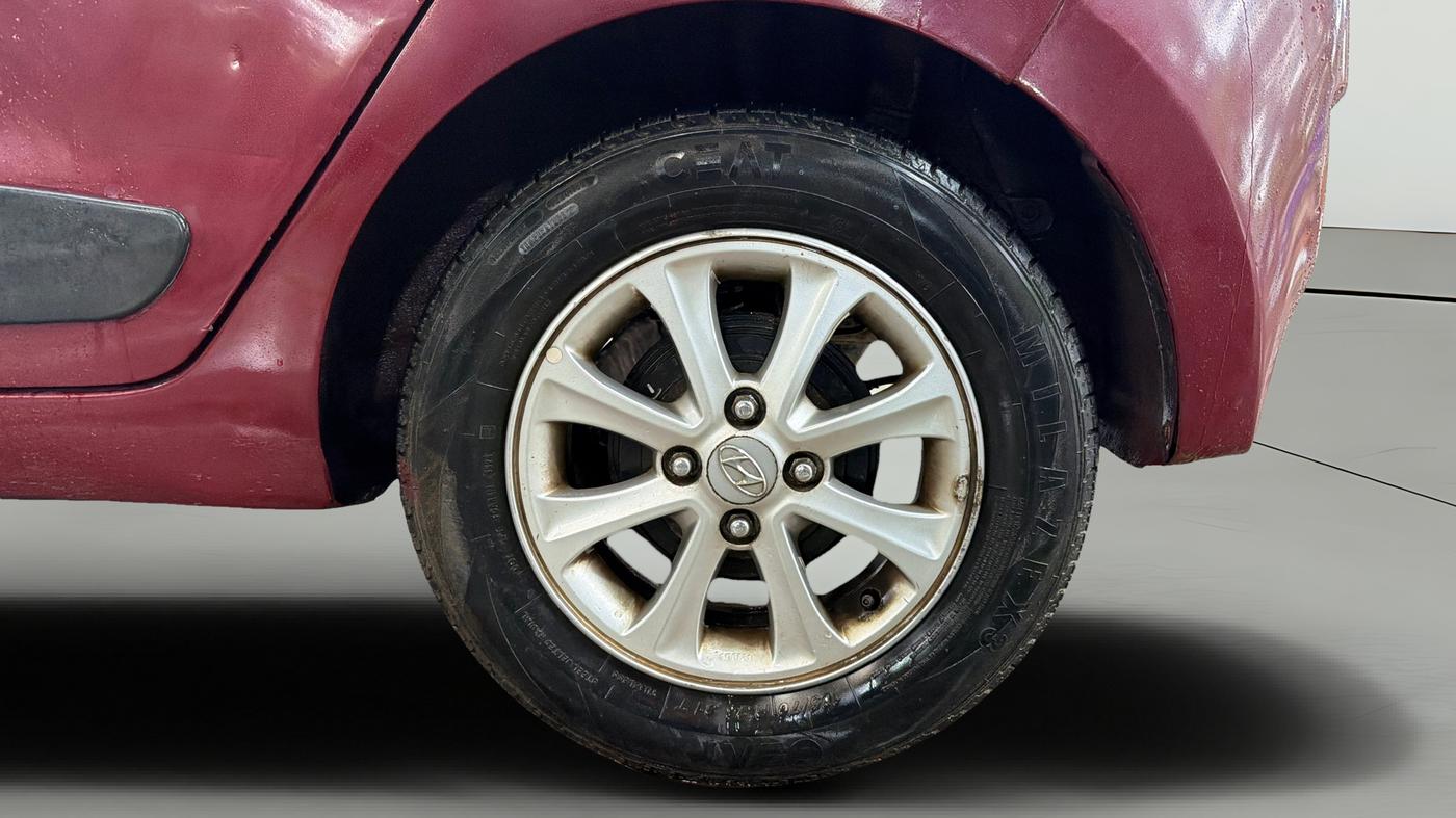 2016 Hyundai Grand i10 ASTA AT 1.2 KAPPA VTVT, Petrol, Automatic, 93,379 km, Left Rear Wheel