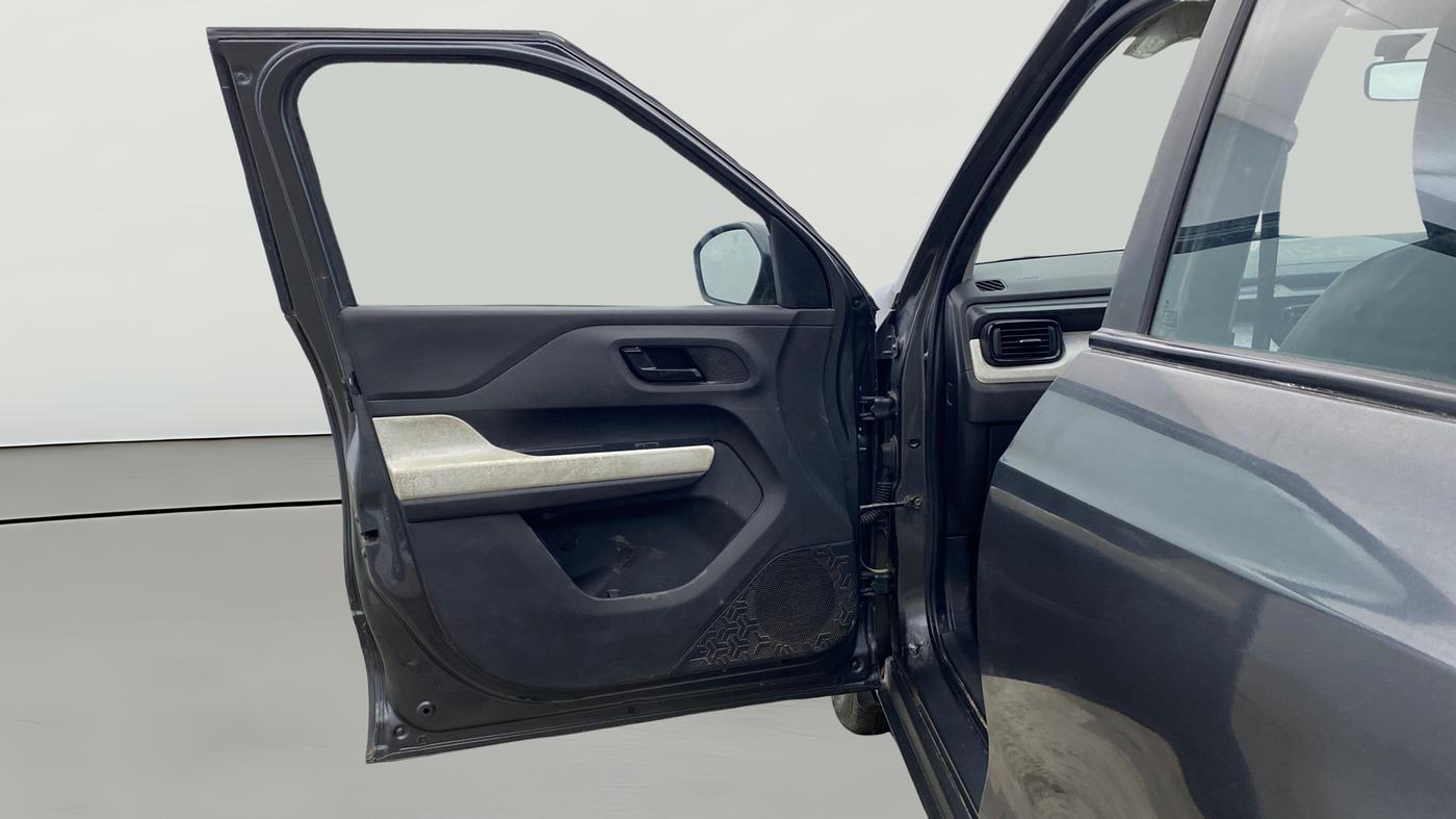 2023 Tata PUNCH PURE MT, Petrol, Manual, 38,464 km, LHS Front Door