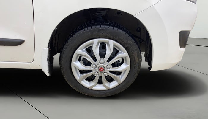2015 Maruti Wagon R 1.0 VXI, Petrol, Manual, 46,956 km, Right Front Wheel