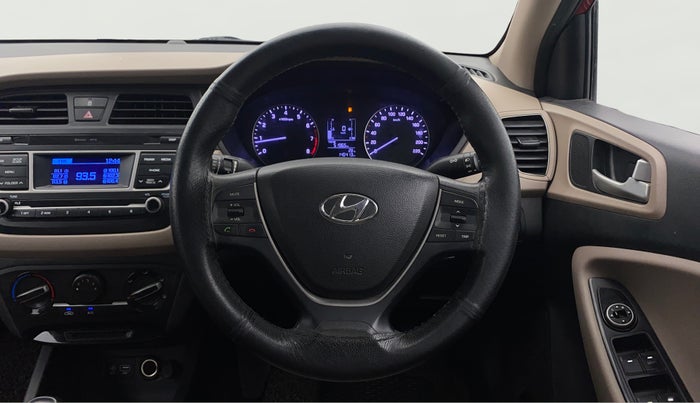 2016 Hyundai Elite i20 MAGNA 1.2, Petrol, Manual, 1,46,409 km, Steering Wheel Close Up