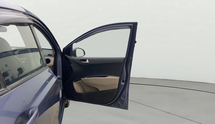 2014 Hyundai Xcent S (O) 1.2, Petrol, Manual, 64,015 km, RHS Front Door