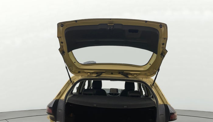 2021 Tata ALTROZ XZ PLUS PETROL, Petrol, Manual, 70,917 km, Boot Door Open