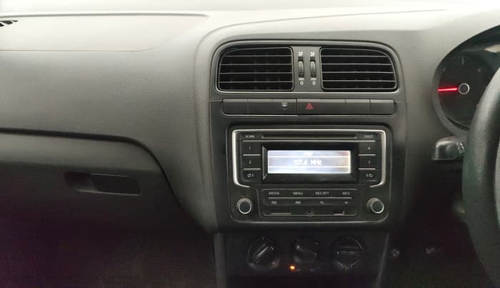 2015 Volkswagen Polo COMFORTLINE 1.5L, Diesel, Manual, 1,30,121 km, Air Conditioner