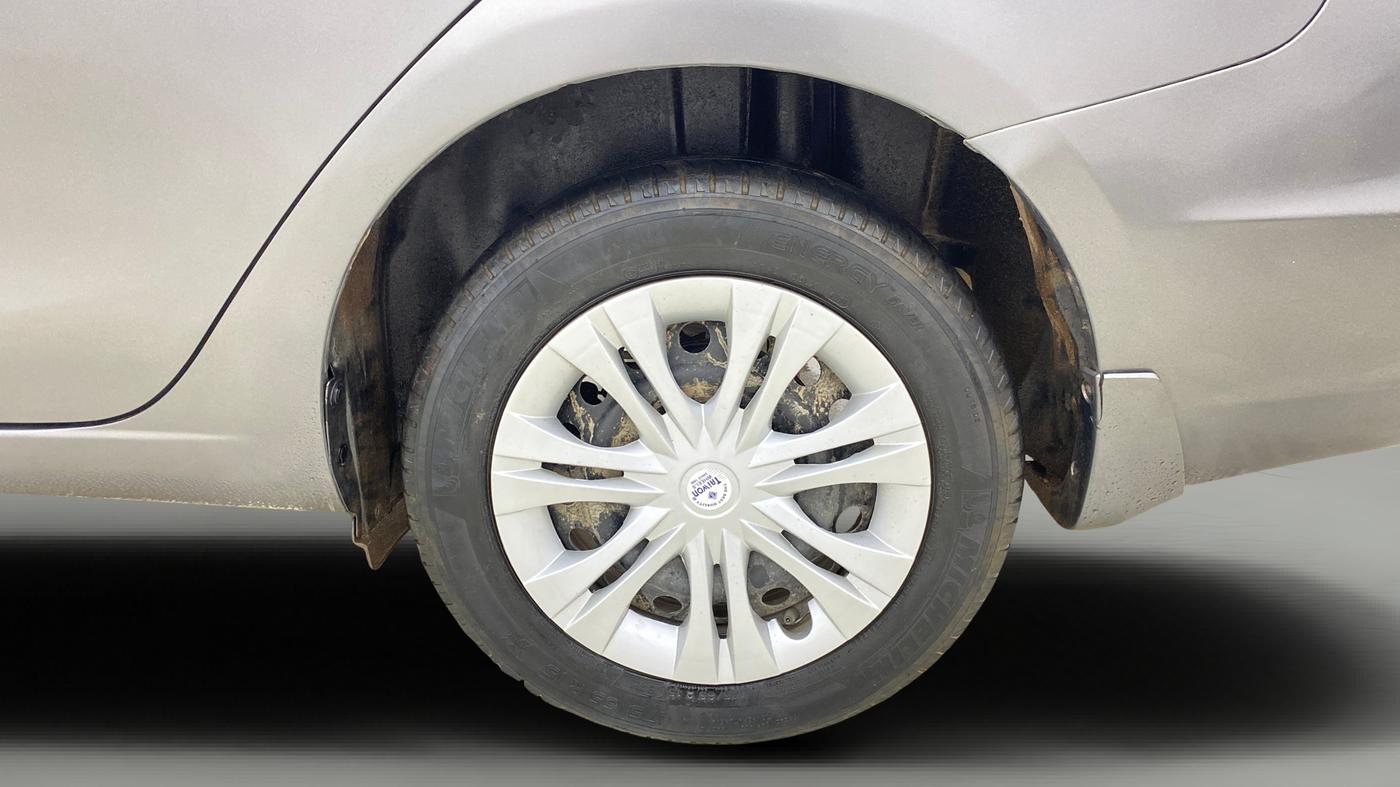 2017 Maruti Ciaz DELTA 1.4 MT PETROL, Petrol, Manual, 37,038 km, Left Rear Wheel