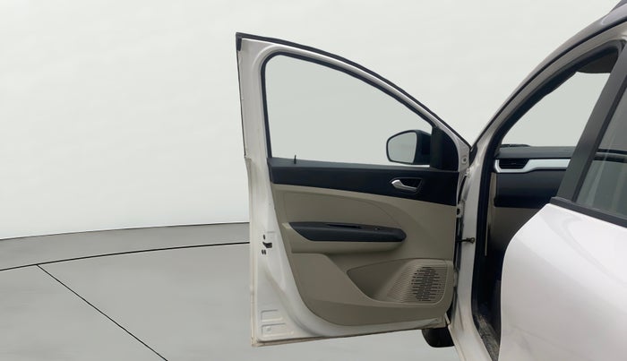 2023 Renault TRIBER RXZ, Petrol, Manual, 33,587 km, LHS Front Door