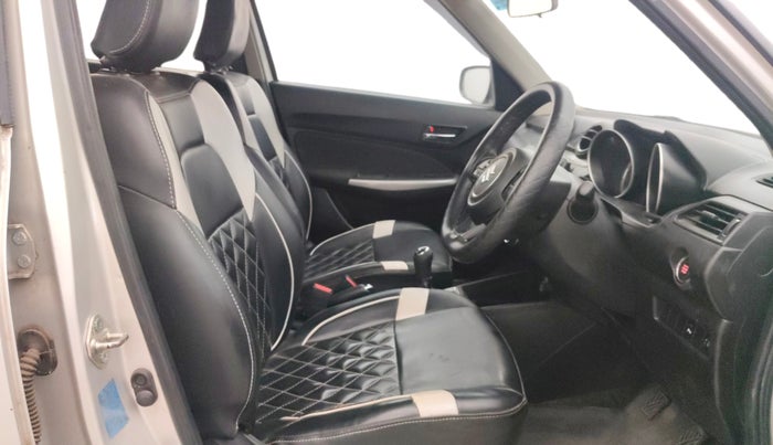 2018 Maruti Swift ZXI, Petrol, Manual, 71,190 km, Right Side Front Door Cabin