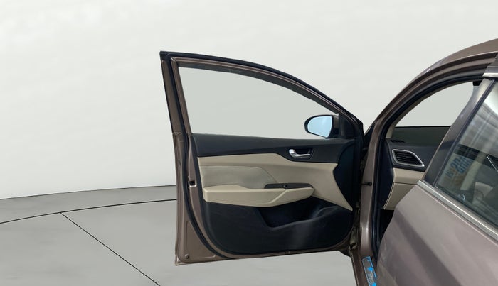 2018 Hyundai Verna 1.6 VTVT SX, Petrol, Manual, 51,170 km, LHS Front Door