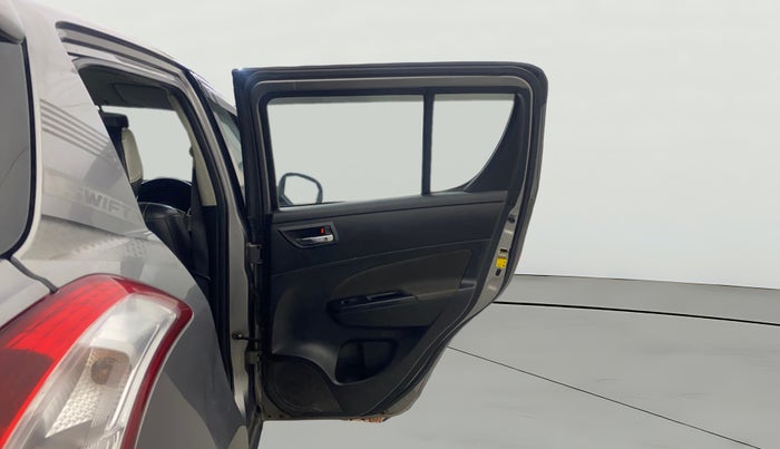 2014 Maruti Swift VDI, Diesel, Manual, 84,501 km, RHS Rear Door