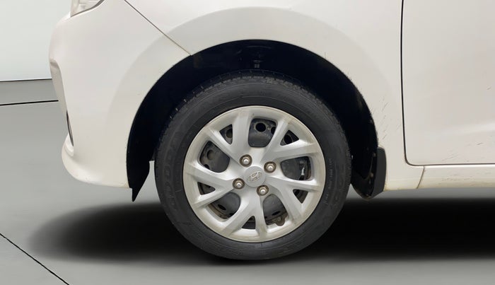 2017 Hyundai Grand i10 SPORTZ 1.2 KAPPA VTVT, Petrol, Manual, 18,097 km, Left Front Wheel