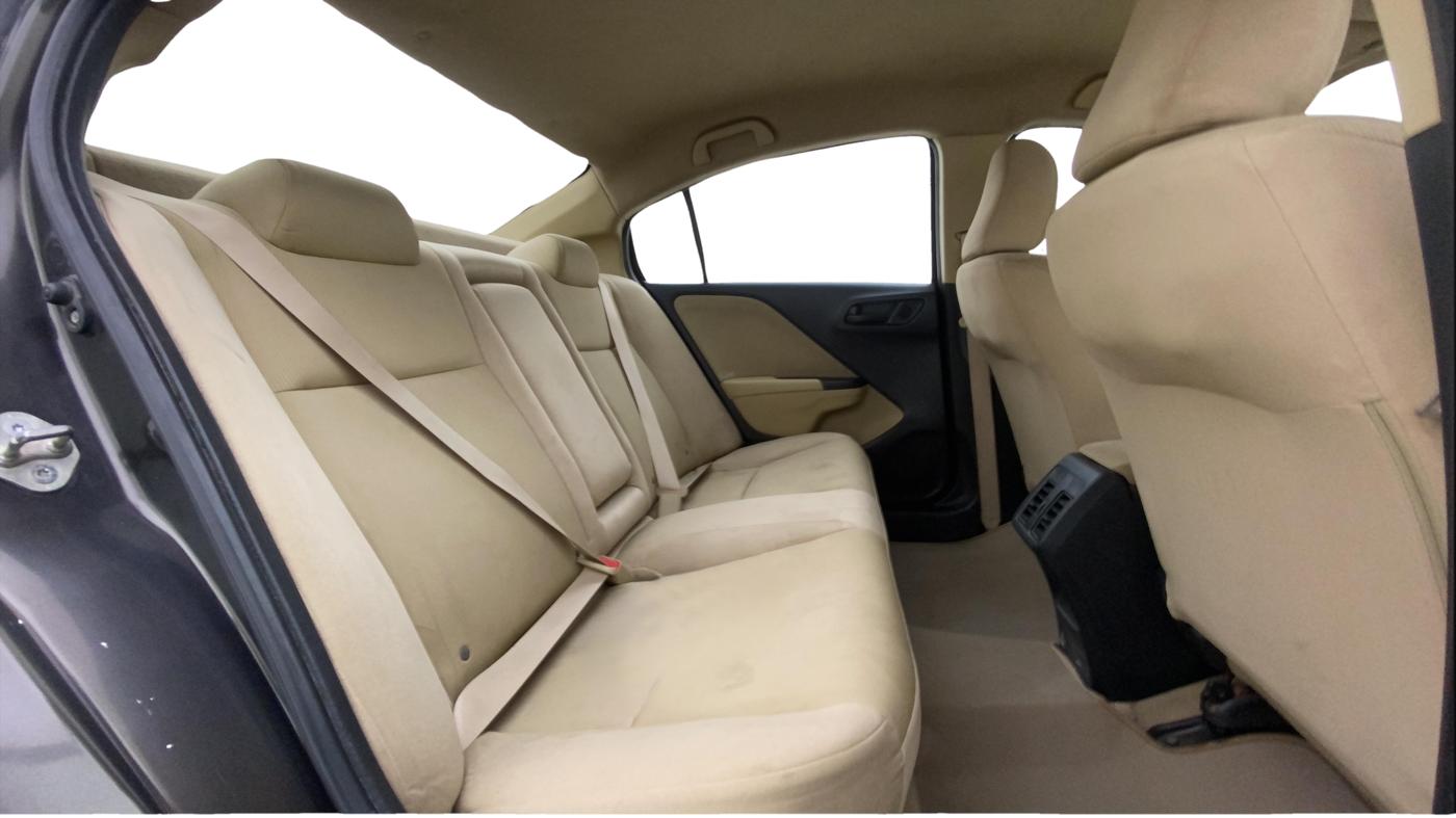 2016 Honda City 1.5L I-VTEC SV CVT, Petrol, Automatic, 1,10,379 km, Right Side Rear Door Cabin