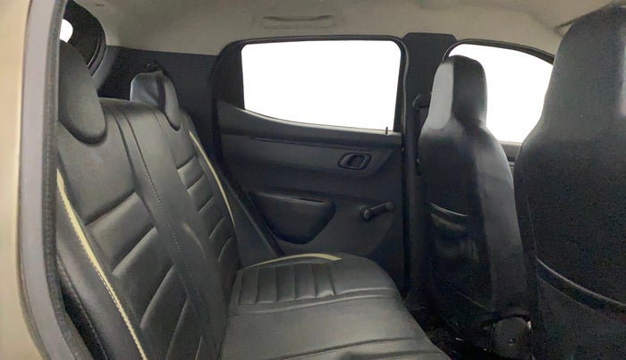 2016 Renault Kwid RXT 0.8, Petrol, Manual, 28,608 km, Right Side Rear Door Cabin