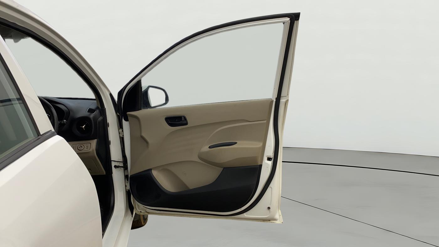 2021 Hyundai NEW SANTRO SPORTZ EXECUTIVE MT CNG, CNG, Manual, 79,561 km, RHS Front Door