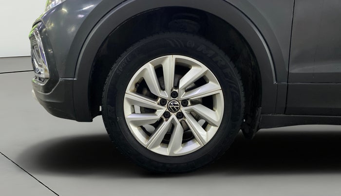 2022 Volkswagen TAIGUN HIGHLINE 1.0 TSI MT, Petrol, Manual, 21,476 km, Left Front Wheel