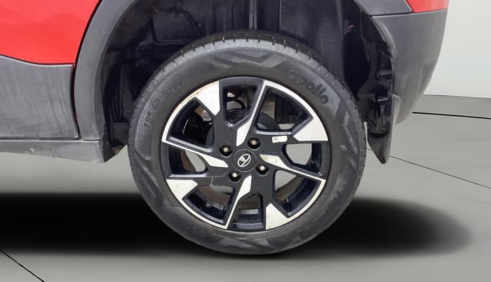 2021 Tata PUNCH CREATIVE AMT 1.2 RTN DUAL TONE, Petrol, Automatic, 89,407 km, Left Rear Wheel