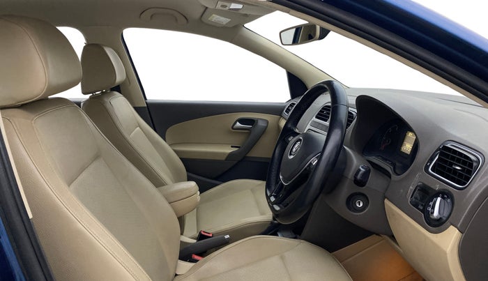 2017 Volkswagen Vento HIGHLINE 1.5 AT, Diesel, Automatic, 92,823 km, Right Side Front Door Cabin