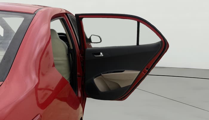 2016 Hyundai Xcent S AT 1.2, Petrol, Automatic, 47,842 km, RHS Rear Door