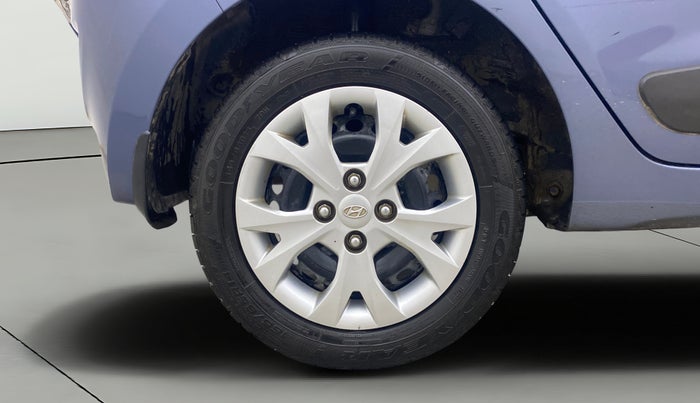 2014 Hyundai Grand i10 SPORTZ 1.2 KAPPA VTVT, Petrol, Manual, 60,150 km, Right Rear Wheel