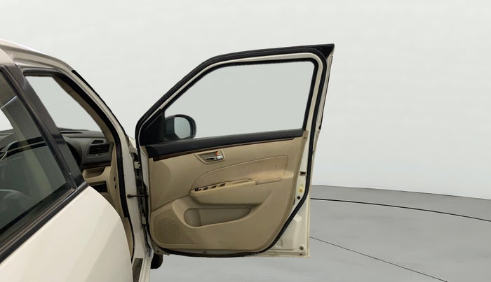 2015 Maruti Swift Dzire VXI, CNG, Manual, 91,388 km, RHS Front Door