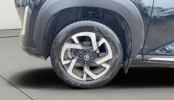 2022 Nissan MAGNITE XV MT, Petrol, Manual, 96,081 km, Left Front Wheel