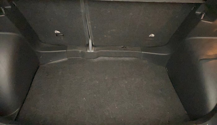 2023 Skoda KUSHAQ STYLE 1.0L TSI MT, Petrol, Manual, 15,595 km, Boot Open Zoomed View