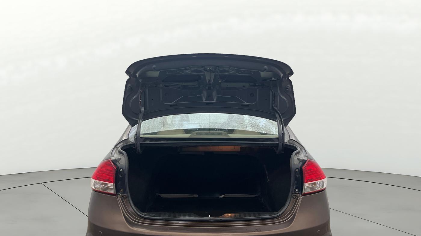 2015 Maruti Ciaz VXI+, Petrol, Manual, 30,364 km, Boot Door Open