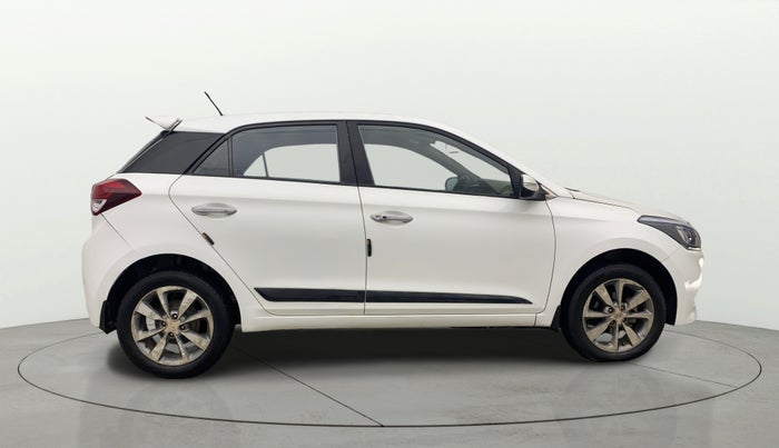 2017 Hyundai Elite i20 ASTA 1.4 CRDI (O), Diesel, Manual, 1,19,710 km, Right Side View