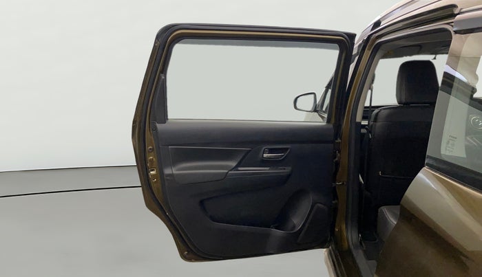 2019 Maruti XL6 ALPHA AT, Petrol, Automatic, 72,585 km, LHS Rear Door