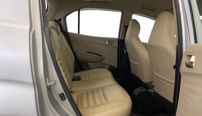 2019 Hyundai NEW SANTRO SPORTZ CNG, CNG, Manual, 78,715 km, Right Side Rear Door Cabin