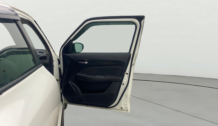 2020 Maruti Swift VXI, Petrol, Manual, 49,503 km, RHS Front Door