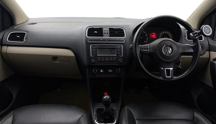 2014 Volkswagen Polo HIGHLINE1.2L, Petrol, Manual, 55,295 km, Dashboard