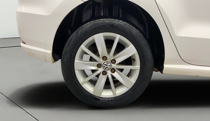 2017 Volkswagen Ameo HIGHLINE1.2L, Petrol, Manual, 52,535 km, Right Rear Wheel