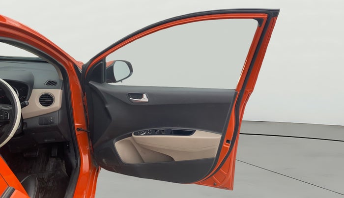 2019 Hyundai Grand i10 SPORTZ AT 1.2 KAPPA VTVT, Petrol, Automatic, 92,544 km, RHS Front Door