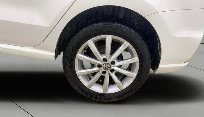 2017 Volkswagen Ameo HIGHLINE1.2L PLUS 16 ALLOY, Petrol, Manual, 83,634 km, Left Rear Wheel