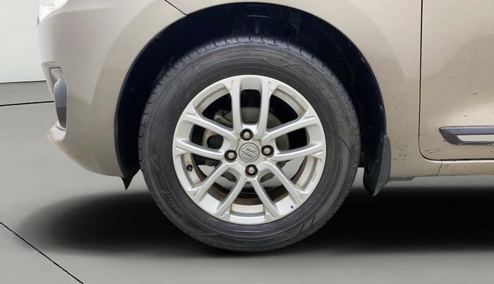 2019 Maruti Swift ZXI AMT, Petrol, Automatic, 1,41,182 km, Left Front Wheel