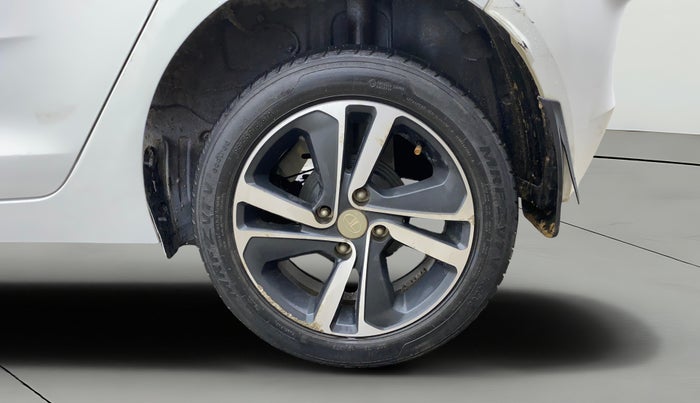 2021 Tata ALTROZ XZ PETROL, Petrol, Manual, 38,054 km, Left Rear Wheel