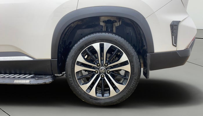 2023 MG HECTOR SMART EX 1.5 PETROL TURBO CVT PETROL, Petrol, Automatic, 25,752 km, Left Rear Wheel