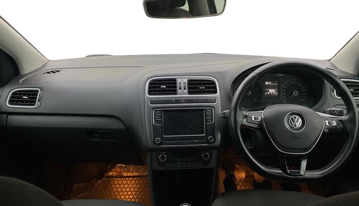 2020 Volkswagen Polo HIGHLINE PLUS 1.0, Petrol, Manual, 70,660 km, Dashboard